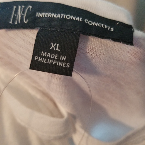 Brand New Womans size XL T-Shirt - Picture 3 of 4